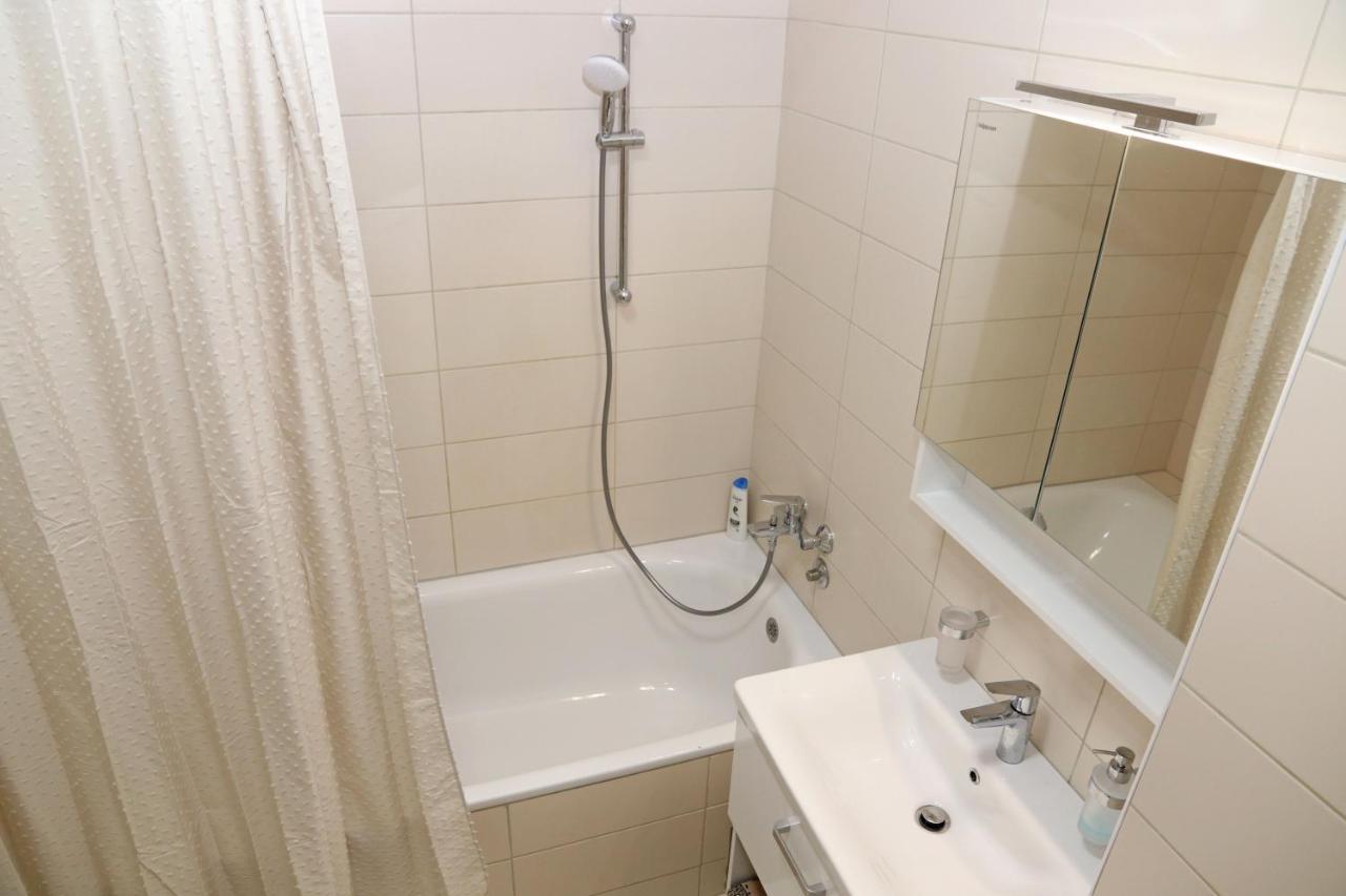 Apartment Cecovic - Mellain Τούζλα Εξωτερικό φωτογραφία